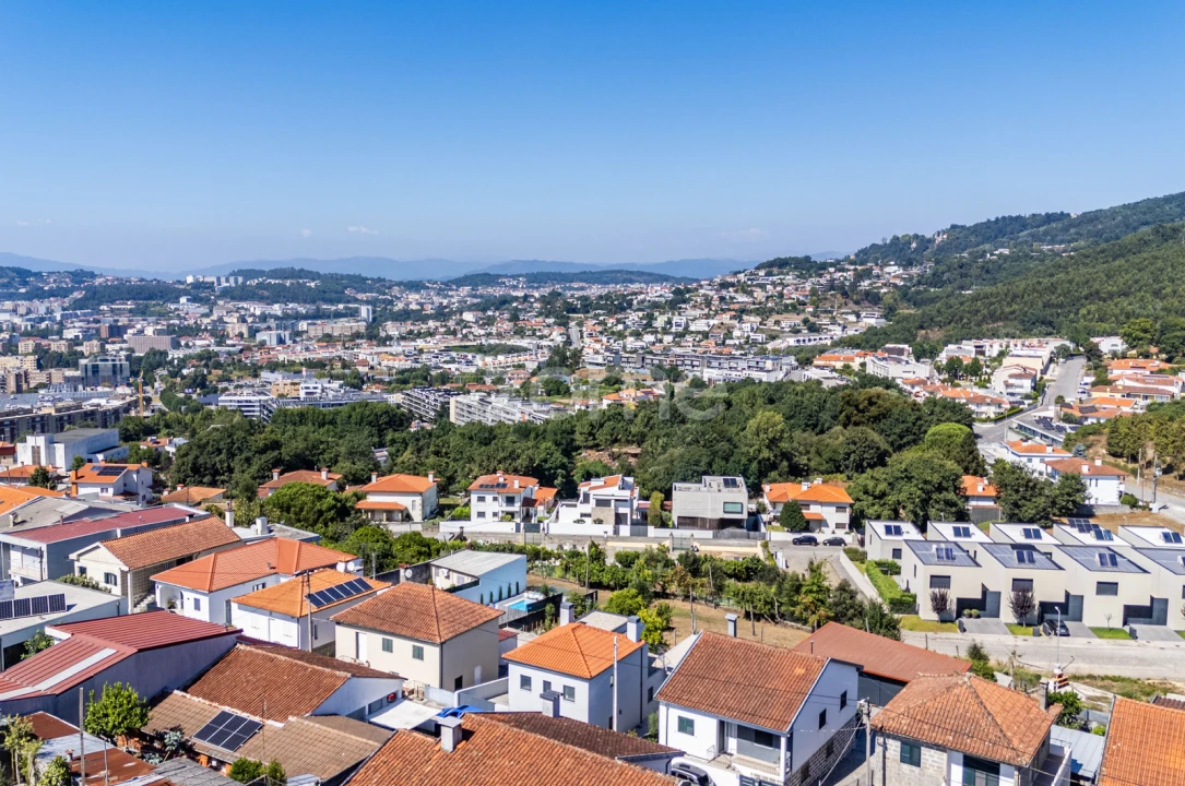 Moradia T3 para Venda em Nogueira, Fraião e Lamaçães Foto 51