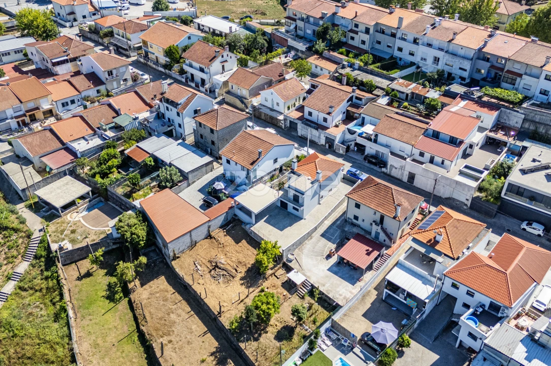 Moradia T3 para Venda em Nogueira, Fraião e Lamaçães Foto 53