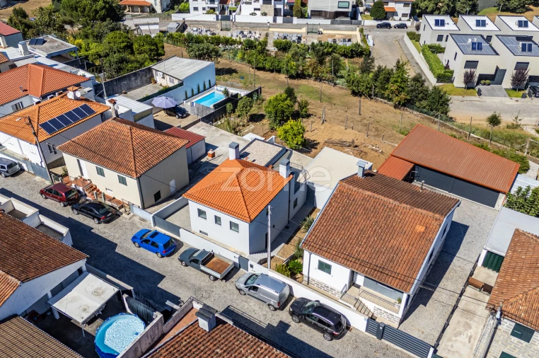 Moradia T3 para Venda em Nogueira, Fraião e Lamaçães Foto 55