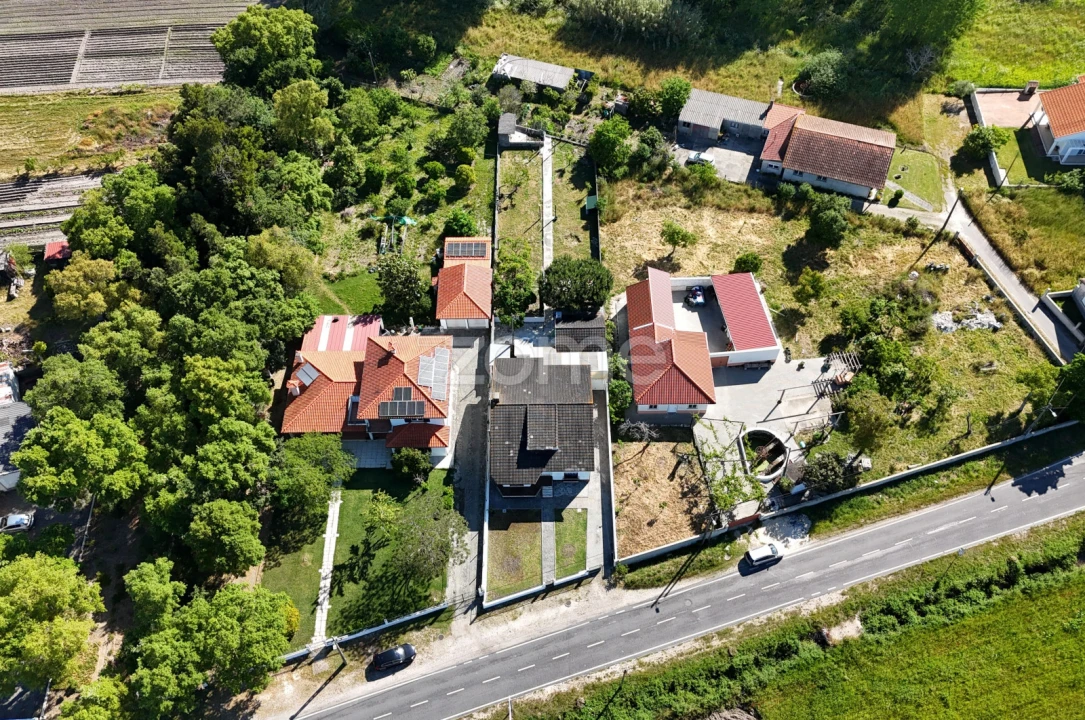 Moradia T4 para Arrendamento em Arazede Foto 4