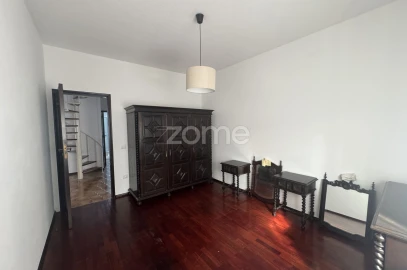 Moradia T4 para Arrendamento em Arazede