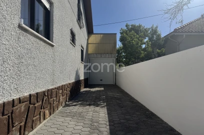 Moradia T4 para Arrendamento em Arazede