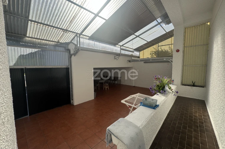 Moradia T4 para Arrendamento em Arazede Foto 11