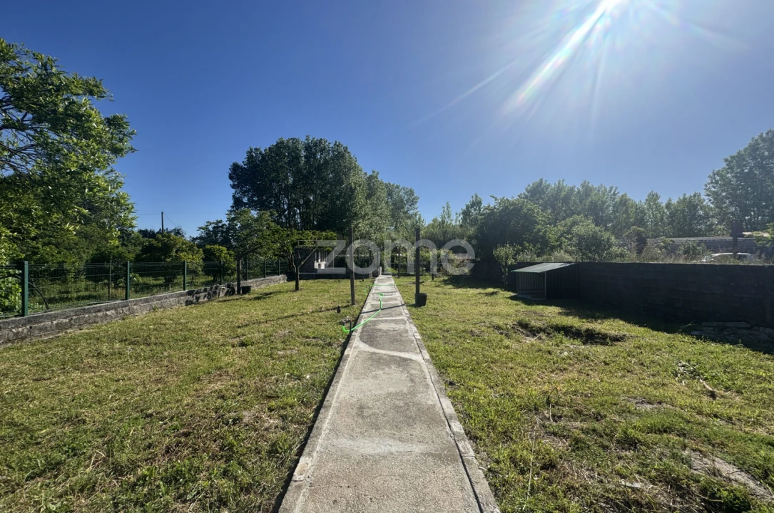 Moradia T4 para Arrendamento em Arazede Foto 17