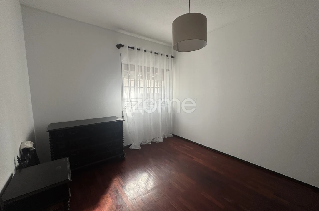 Moradia T4 para Arrendamento em Arazede Foto 22