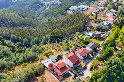 Moradia T6 para Venda em Santo Antonio dos Olivais