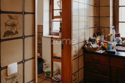 Moradia T6 para Venda em Santo Antonio dos Olivais
