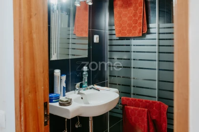 Moradia T6 para Venda em Santo Antonio dos Olivais