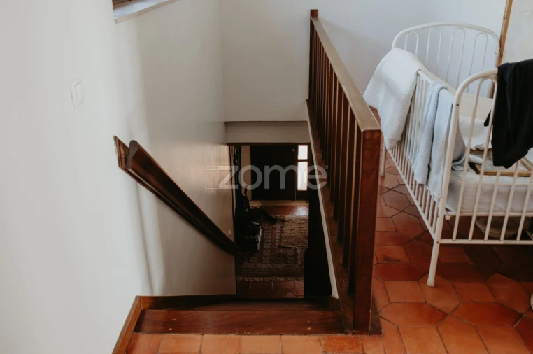 Moradia T6 para Venda em Santo Antonio dos Olivais Foto 17