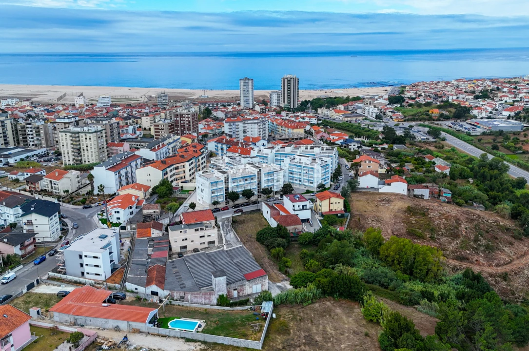 Prédio para Venda em Buarcos Foto 7