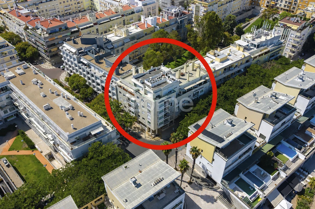 Apartamento T4 para Venda em Parque das Nações Foto 15