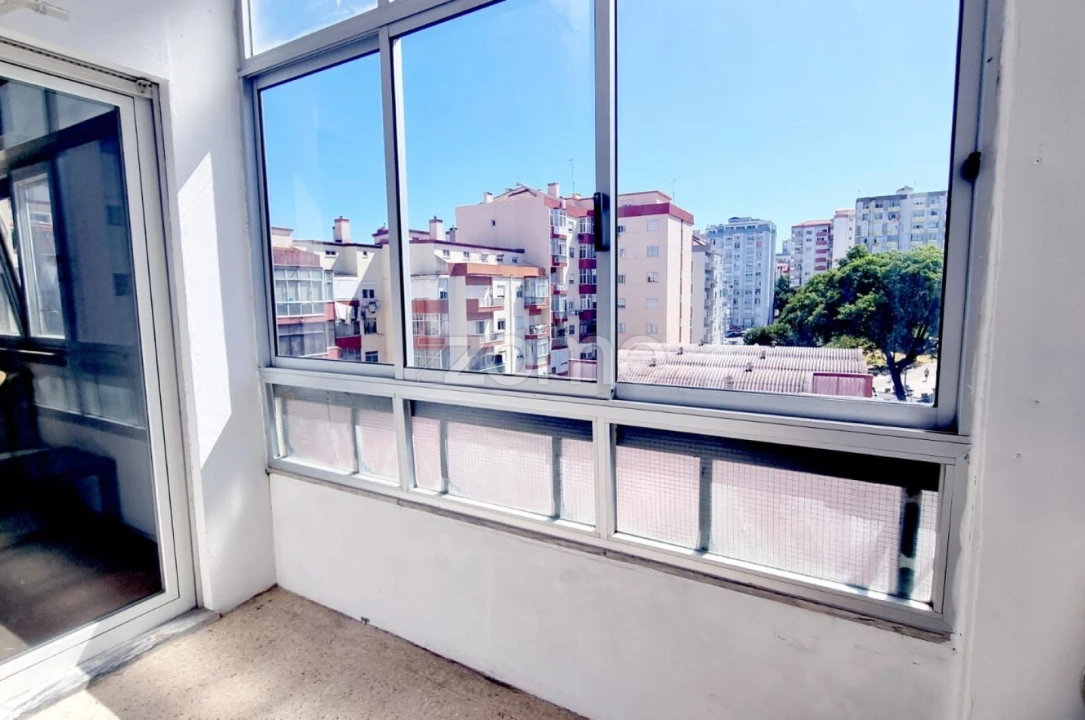 Apartamento T1 para Venda em Águas Livres Foto 9