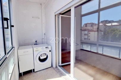 Apartamento T1 para Venda em Águas Livres