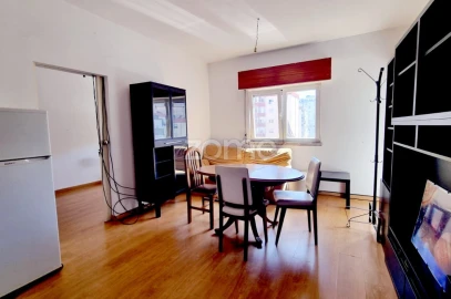 Apartamento T1 para Venda em Águas Livres