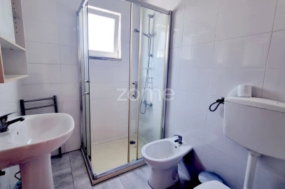 Apartamento T1 para Venda em Águas Livres