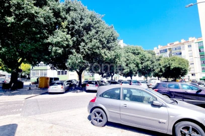 Apartamento T1 para Venda em Águas Livres