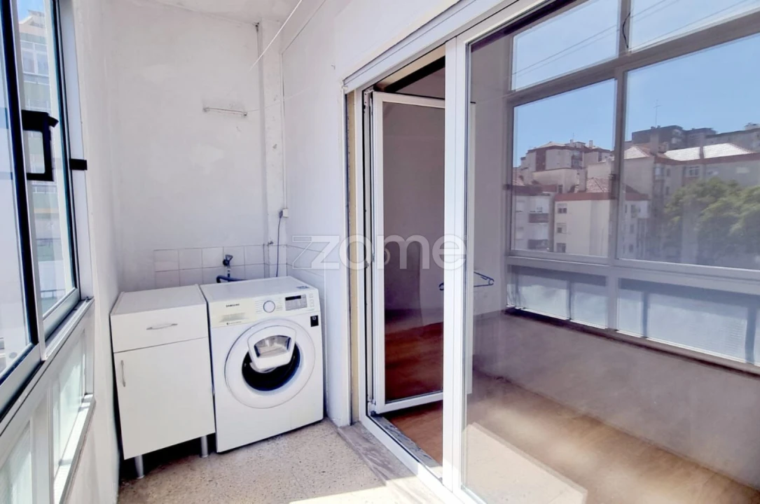 Apartamento T1 para Venda em Águas Livres Foto 10