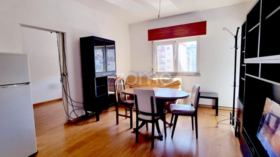 Apartamento T1 para Venda em Águas Livres