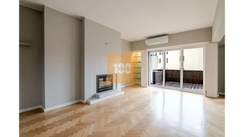 Apartamento T3 para Venda em Aldoar, Foz do Douro e Nevogilde