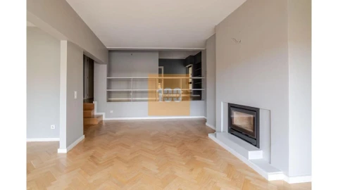 Apartamento T3 para Venda em Aldoar, Foz do Douro e Nevogilde
