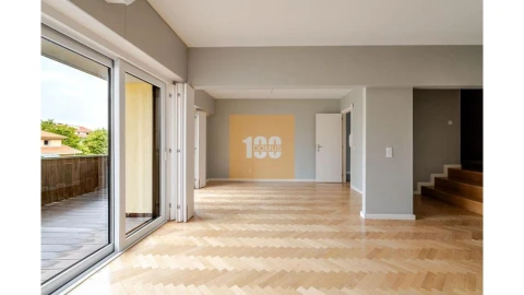 Apartamento T3 para Venda em Aldoar, Foz do Douro e Nevogilde
