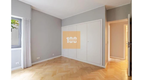 Apartamento T3 para Venda em Aldoar, Foz do Douro e Nevogilde