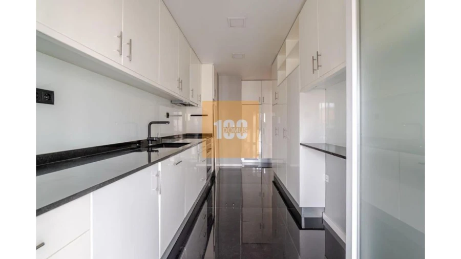 Apartamento T3 para Venda em Aldoar, Foz do Douro e Nevogilde Foto 15