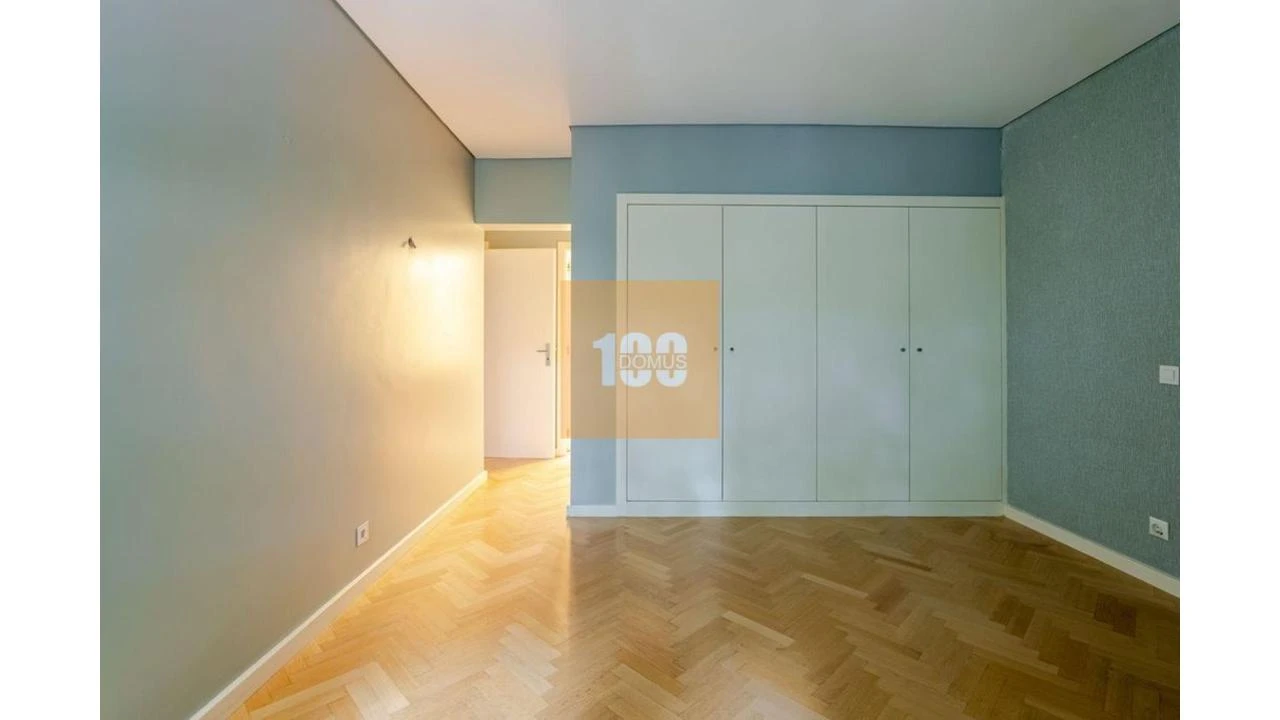 Apartamento T3 para Venda em Aldoar, Foz do Douro e Nevogilde Foto 29