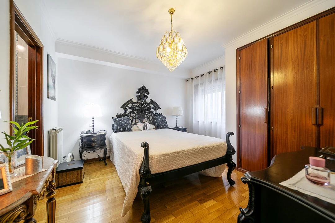 Apartamento T3 para Venda em Mafamude e Vilar do Paraíso Foto 22
