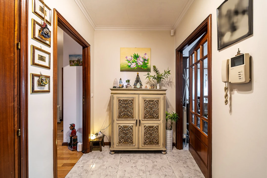 Apartamento T3 para Venda em Mafamude e Vilar do Paraíso Foto 26