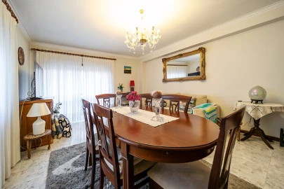 Apartamento T3 para Venda em Mafamude e Vilar do Paraíso