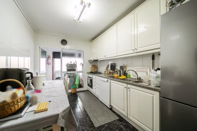 Apartamento T3 para Venda em Mafamude e Vilar do Paraíso