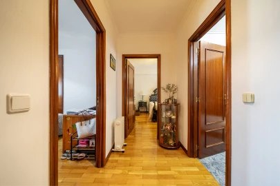 Apartamento T3 para Venda em Mafamude e Vilar do Paraíso