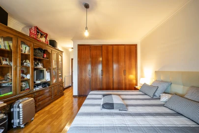 Apartamento T3 para Venda em Mafamude e Vilar do Paraíso
