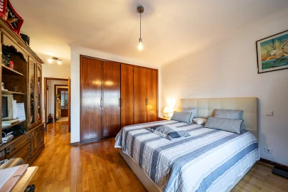 Apartamento T3 para Venda em Mafamude e Vilar do Paraíso