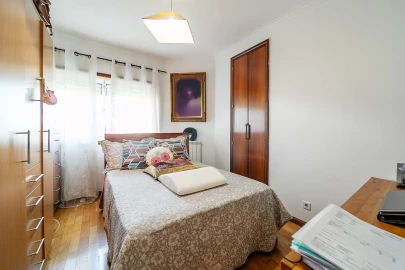 Apartamento T3 para Venda em Mafamude e Vilar do Paraíso