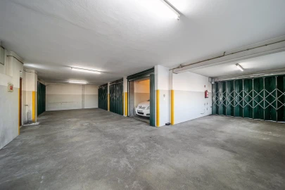 Apartamento T3 para Venda em Mafamude e Vilar do Paraíso