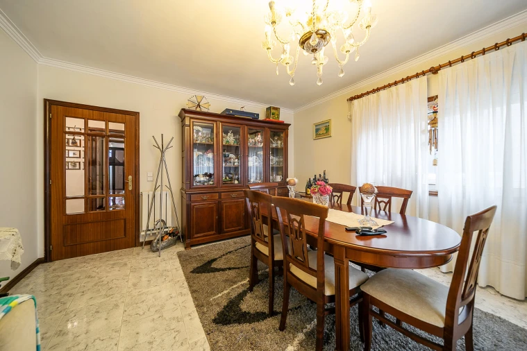 Apartamento T3 para Venda em Mafamude e Vilar do Paraíso Foto 6