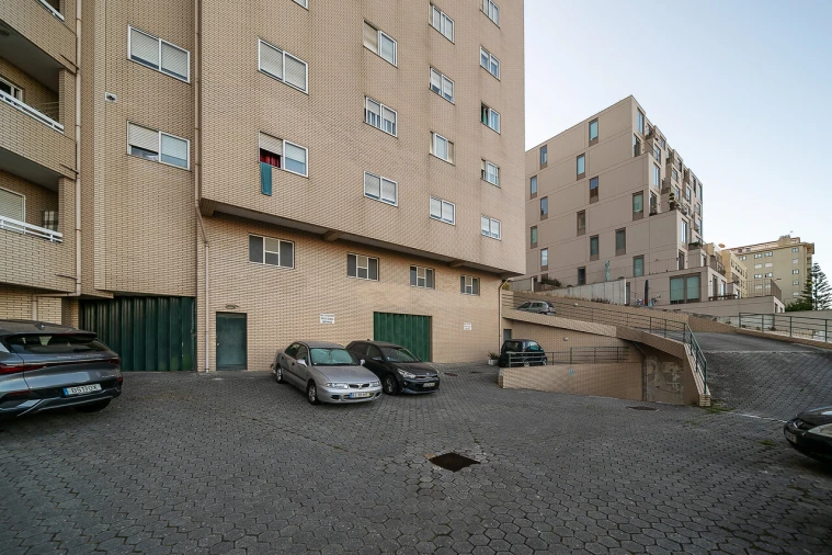 Apartamento T3 para Venda em Mafamude e Vilar do Paraíso Foto 33