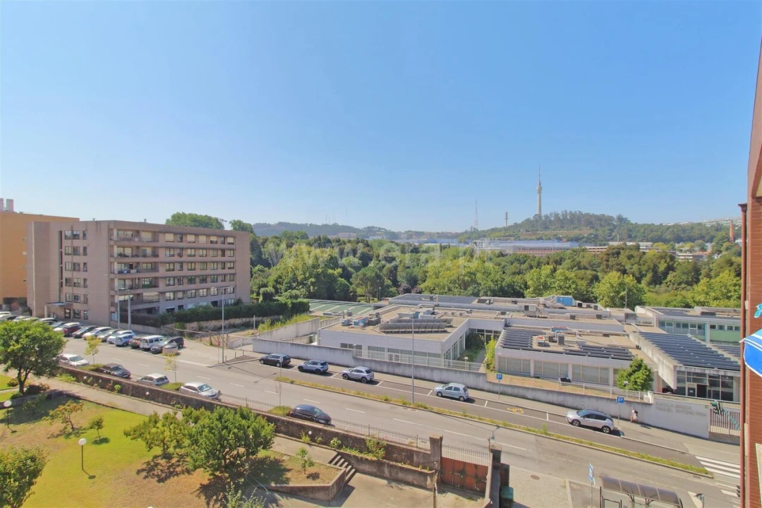 Apartamento T1 para Venda em Oliveira do Douro Foto 12
