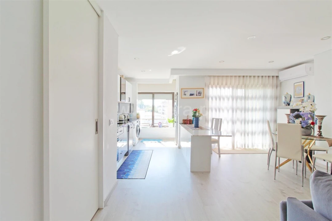Apartamento T1 para Venda em Oliveira do Douro Foto 3