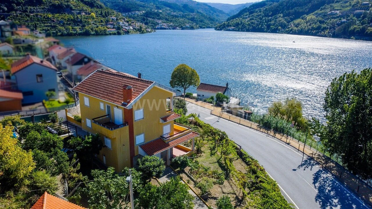 Moradia T7 para Venda em Ancede e Ribadouro Foto 1