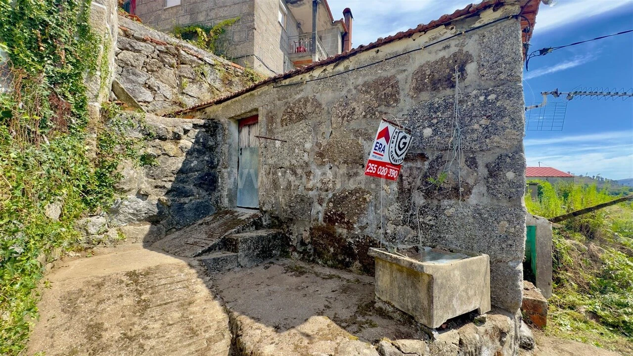 Moradia T2 para Venda em Viariz Foto 3