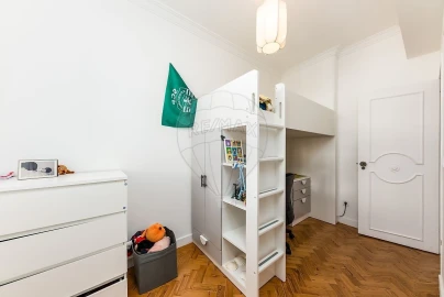 Apartamento T3 para Venda em Alvalade