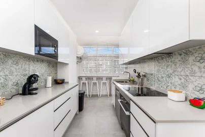 Apartamento T3 para Venda em Alvalade