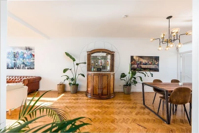 Apartamento T3 para Venda em Alvalade