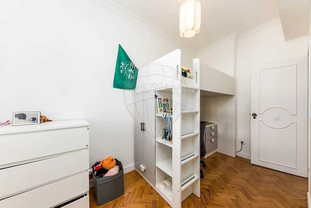 Apartamento T3 para Venda em Alvalade Foto 14