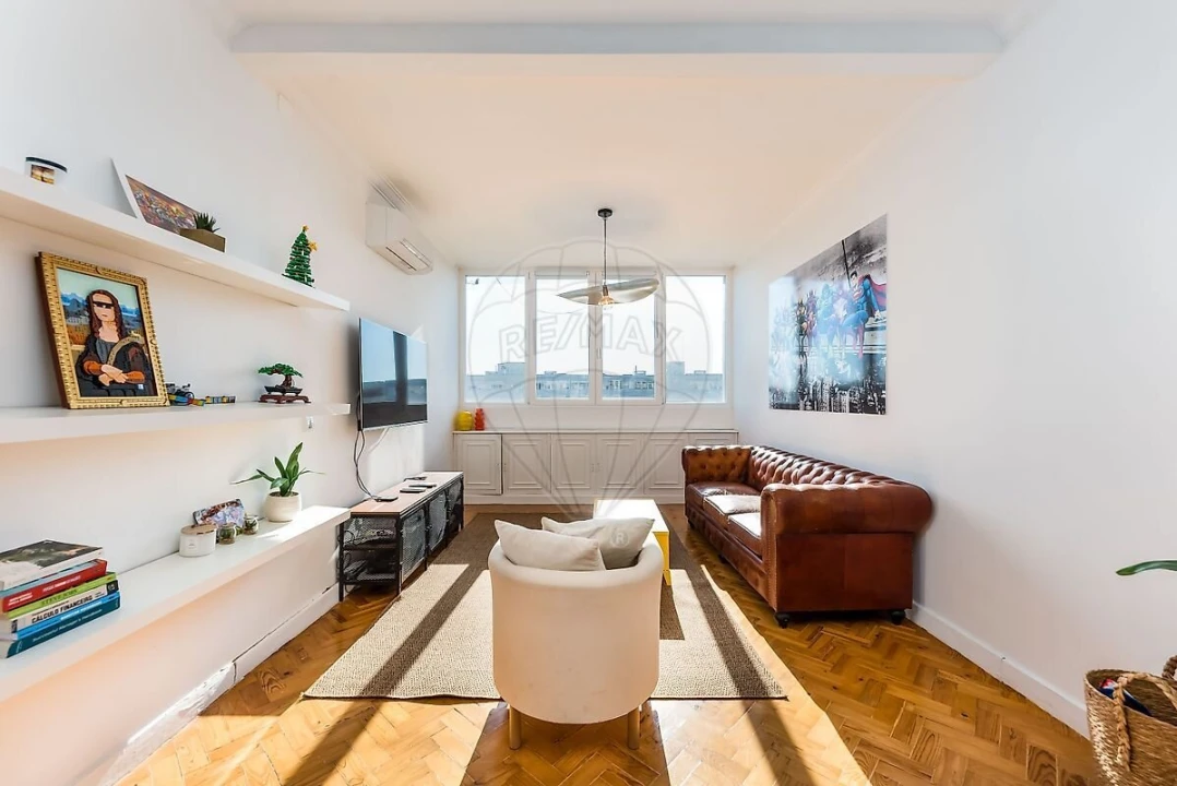 Apartamento T3 para Venda em Alvalade Foto 5