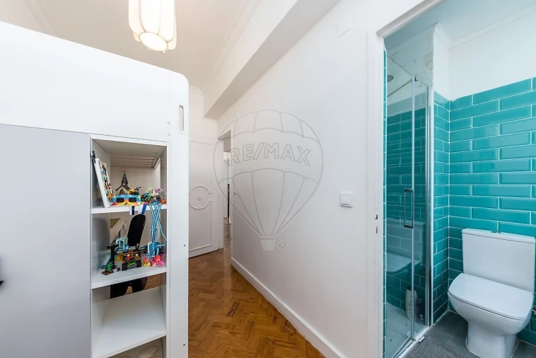 Apartamento T3 para Venda em Alvalade Foto 15