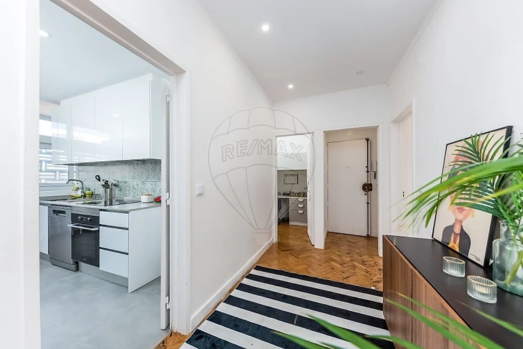 Apartamento T3 para Venda em Alvalade Foto 23